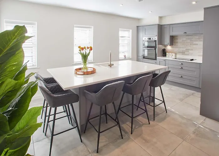 Host & - Lemonade Arch Holiday home