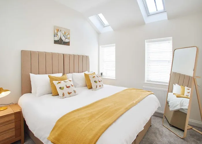 Host & - Lemonade Arch Holiday home *